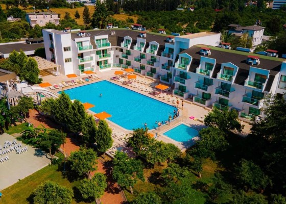 Omorfi Garden Hotel